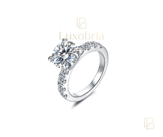 Classic 4-Prong Solitaire Ring with Pavé Band S925 Sterling Silver Moissanite Ring (Silver)